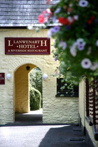 אברגאבני Llanwenarth Hotel And Riverside Restaurant מראה חיצוני תמונה